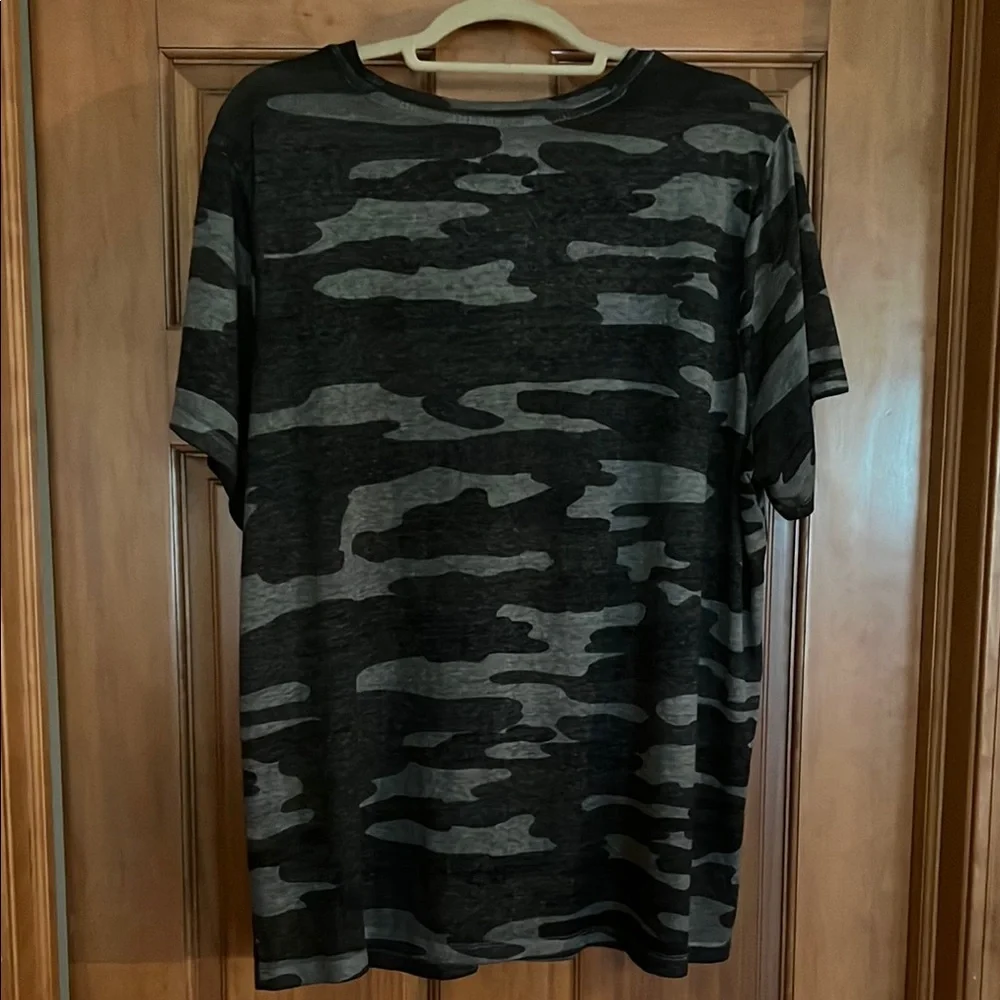 Lucky Brand Black and Gray Short Sleeve Tee - Picture 2 of 5